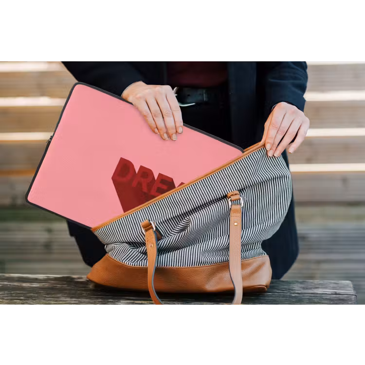 Dream - 3D - Rood - Roze laptophoes neopreen klein -tas