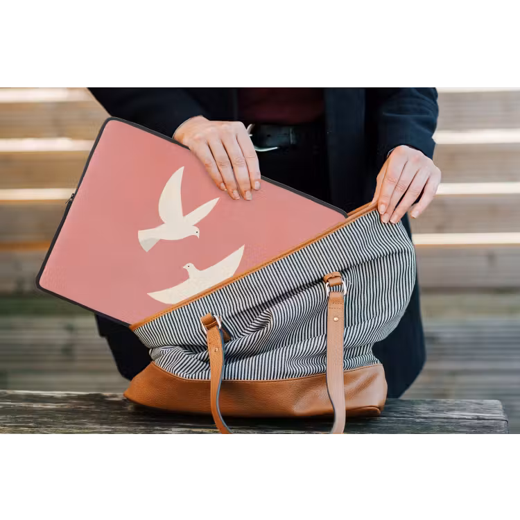 Duiven - Wit - Sierlijk laptophoes neopreen klein -tas
