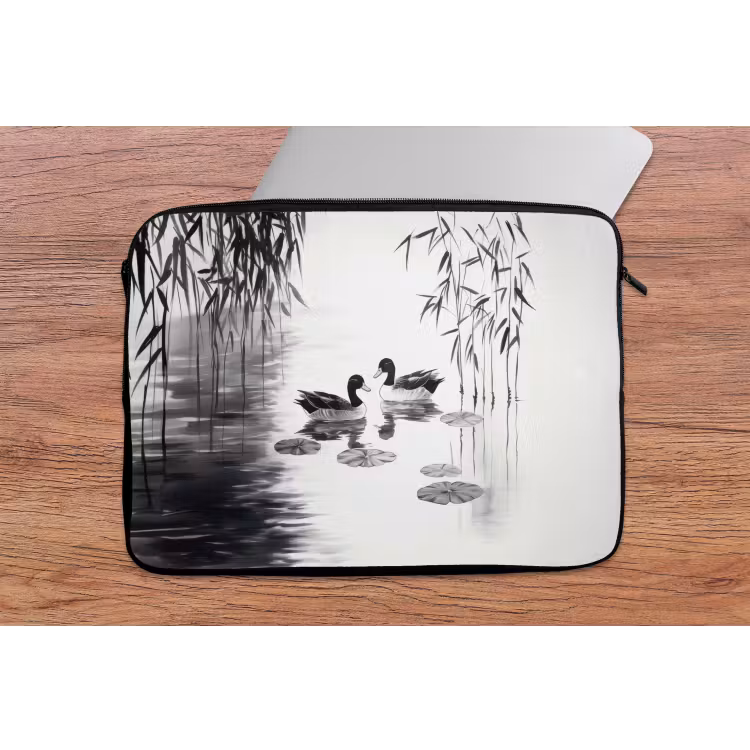 Eenden - Waterlelies - Riet - Zwart laptophoes neopreen klein -tafel