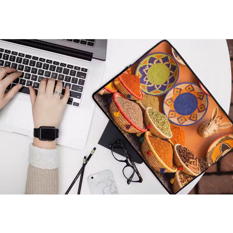 Laptophoes Eten - Kleurrijk - Cultuur - Eten - Kleurrijk - Cultuur laptophoes neopreen klein