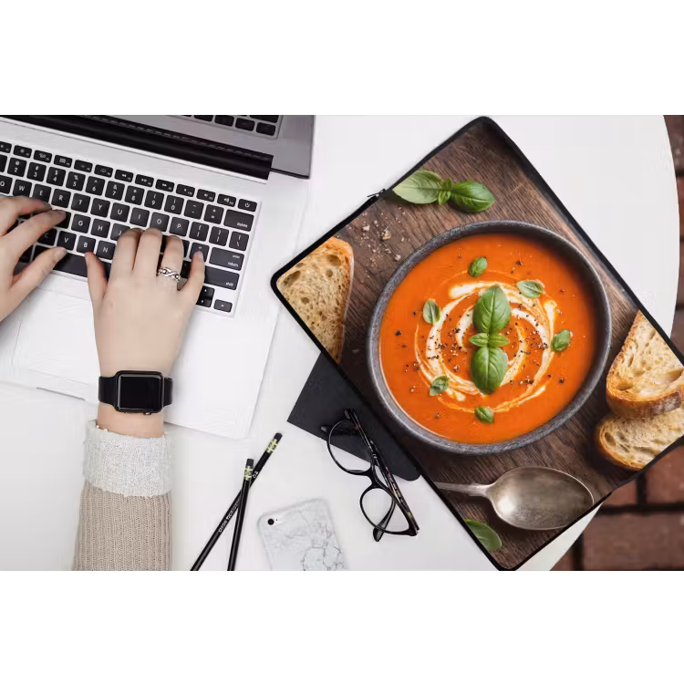 Eten - Soep - Basilicum - Rustiek - Rood laptophoes neopreen klein -bureau