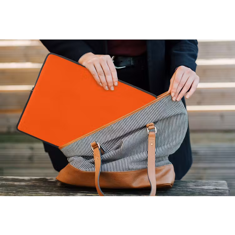 Fiery - Tangerine - Oranje laptophoes neopreen klein 279 -tas