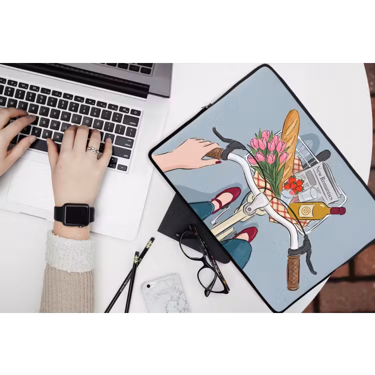 Fiets - Picknick - Zomer - Illustratie laptophoes neopreen klein -bureau