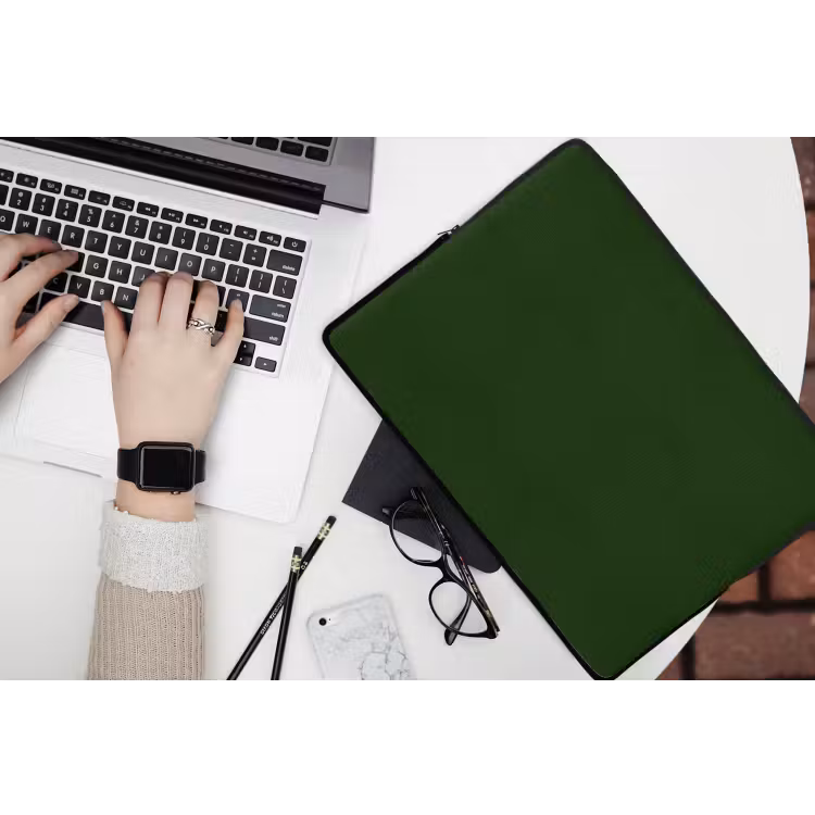 Forest - Green - Groen laptophoes neopreen klein 279 -bureau