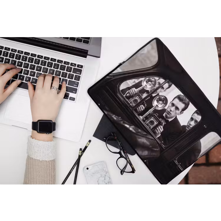 Fotograaf - Camera - Vintage - Journalistiek - Zwart-wit laptophoes neopreen klein -bureau