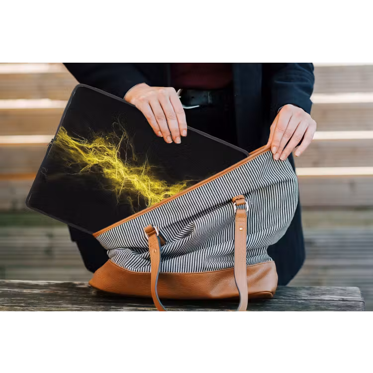Gaming - Elektriciteit - Geel - Energie laptophoes neopreen klein -tas