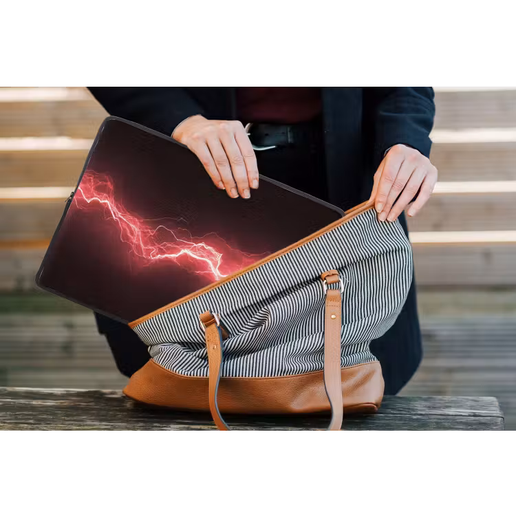 Gaming - Rood - Elektriciteit - Energie - Lijn laptophoes neopreen klein -tas
