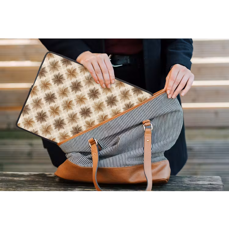 Geografisch - Patroon - Bruin laptophoes neopreen klein 279 -tas