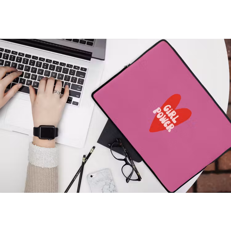 Girl power - Hart - Roze - Rood laptophoes neopreen klein -bureau