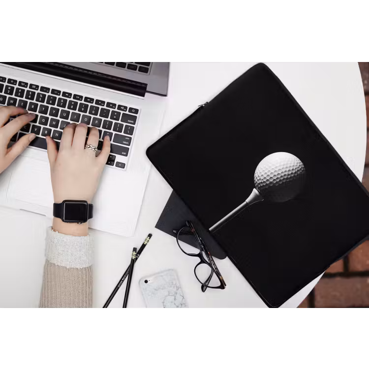 Golfbal - Minimalistisch - Wit laptophoes neopreen klein -bureau