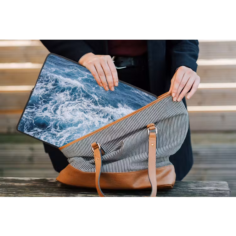 Golven - Oceaan - Blauw laptophoes neopreen klein -tas