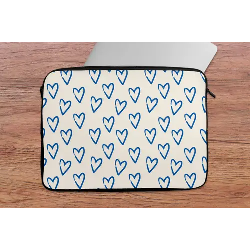 Hartjes patroon - Blauw - Beige - Liefde laptophoes neopreen klein -tafel
