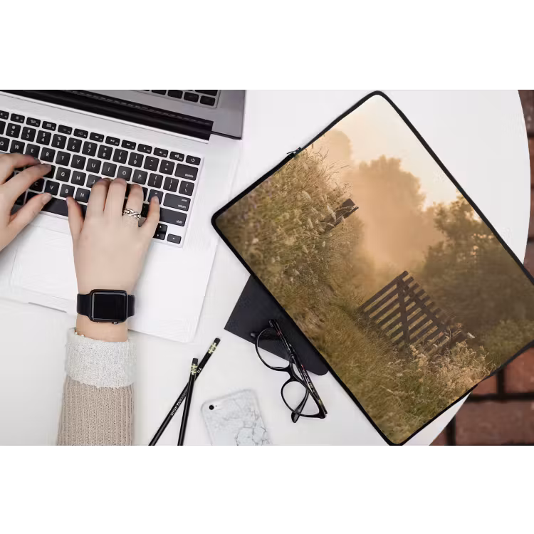 Hek - Natuur - Mist - Veld laptophoes neopreen klein -bureau