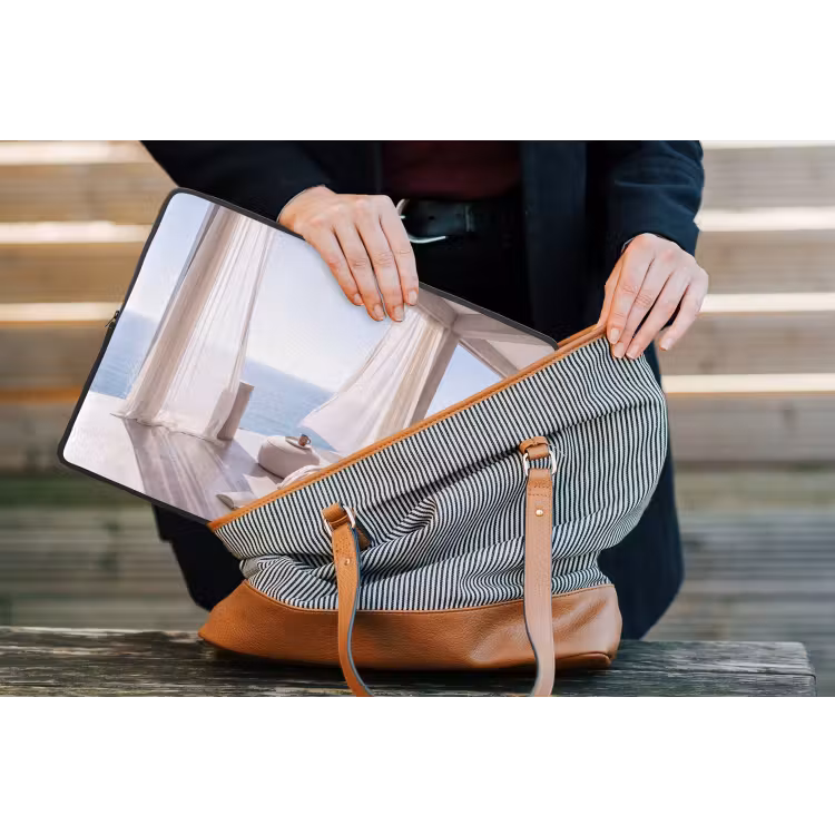 Interieur - Zeezicht - Modern - Rust - Beige laptophoes neopreen klein -tas
