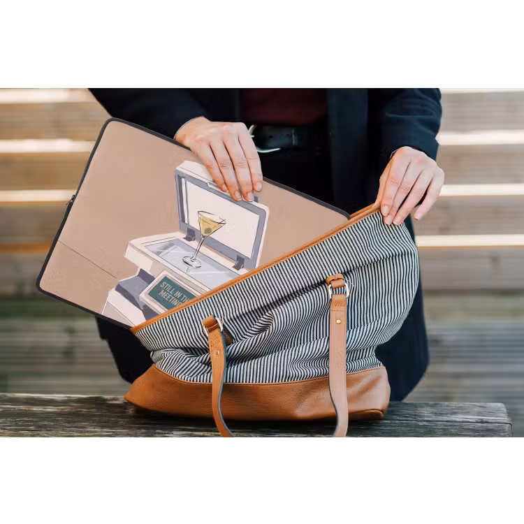 Kantoor - Drank - Humor - Illustratie laptophoes neopreen klein -tas