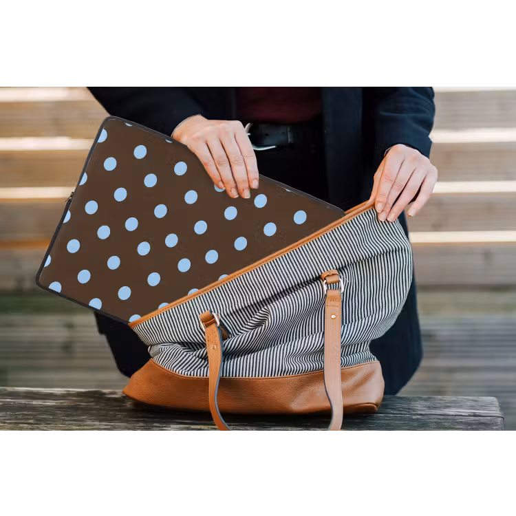 Klassiek - Stippen - Bruin laptophoes neopreen klein 279 -tas