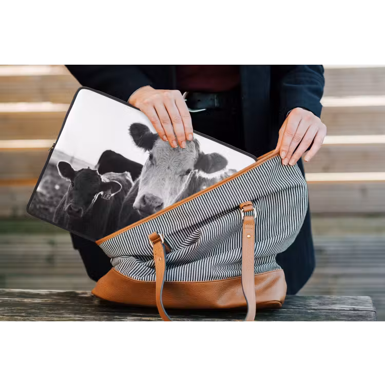Koeien - Zwart - Wit laptophoes neopreen klein -tas
