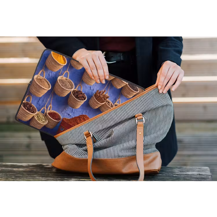 Laptophoes Kruiden - Manden - Markt - Kruiden - Manden - Markt laptophoes neopreen klein