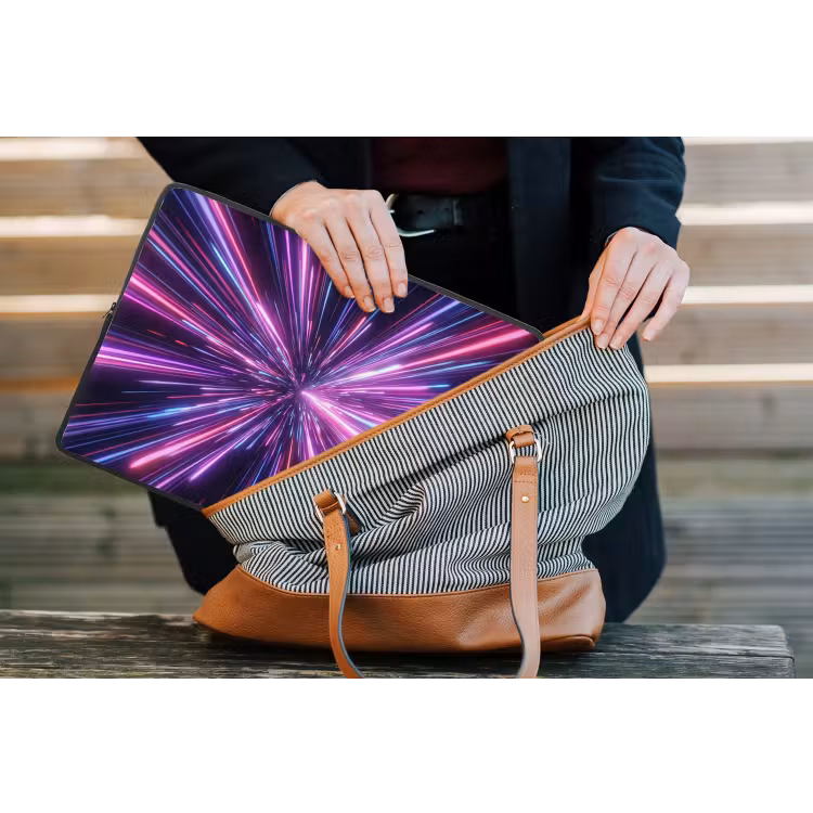 Lichtsnelheid - Ruimte - Roze - Paars laptophoes neopreen klein -tas