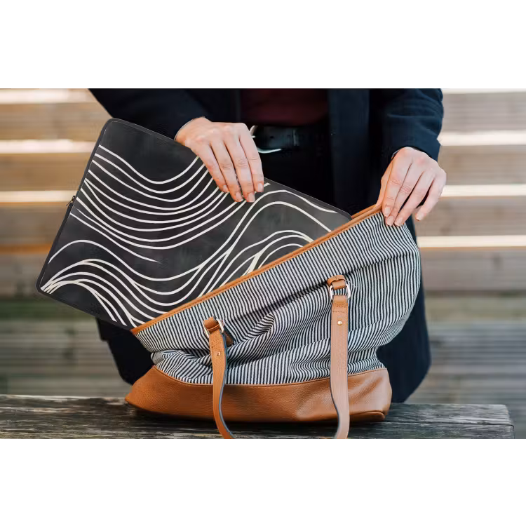 Lijnen - Patroon - Abstract - Wit laptophoes neopreen klein -tas
