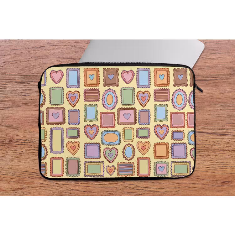 Lijst - Patroon - Hart - Speels - Kleurrijk laptophoes neopreen klein -tafel