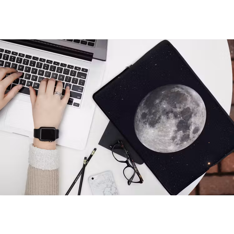 Laptophoes Maan - Sterren - Ruimte - Maan - Sterren - Ruimte laptophoes neopreen klein