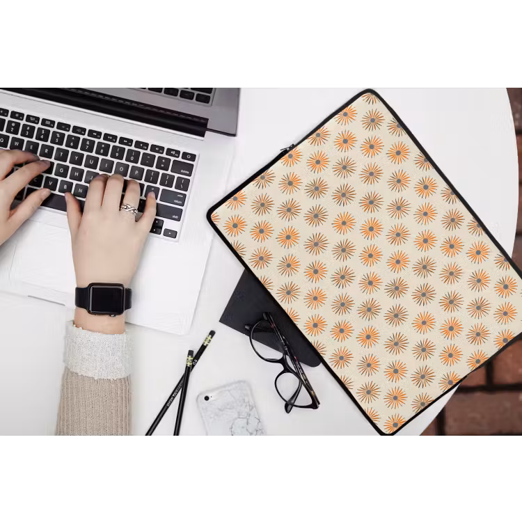 Madelief - Patroon - Oranje laptophoes neopreen klein 279 -bureau