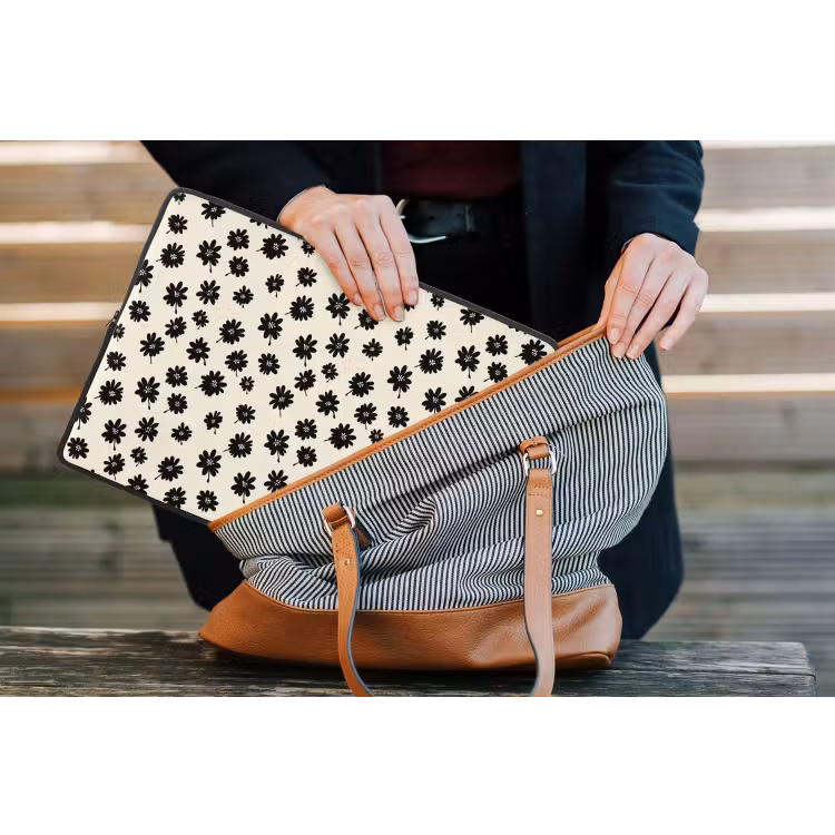 Madeliefjes - Grafisch - Zwart - Beige laptophoes neopreen klein 279 -tas