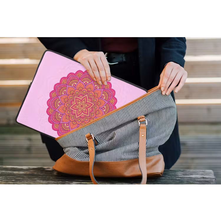 Mandala - Cirkel - Spiritueel - Oosters - Roze laptophoes neopreen klein -tas