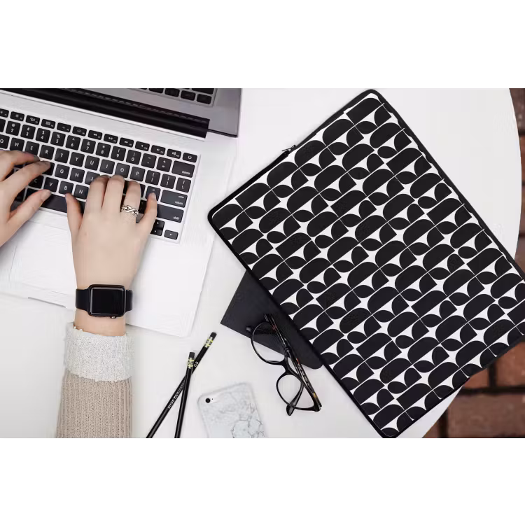 Modern - Geometrisch - Zwart laptophoes neopreen klein 279 -bureau
