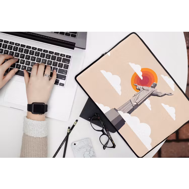 Monument - Stad - Zonsondergang - Minimalistisch - Oranje laptophoes neopreen klein -bureau