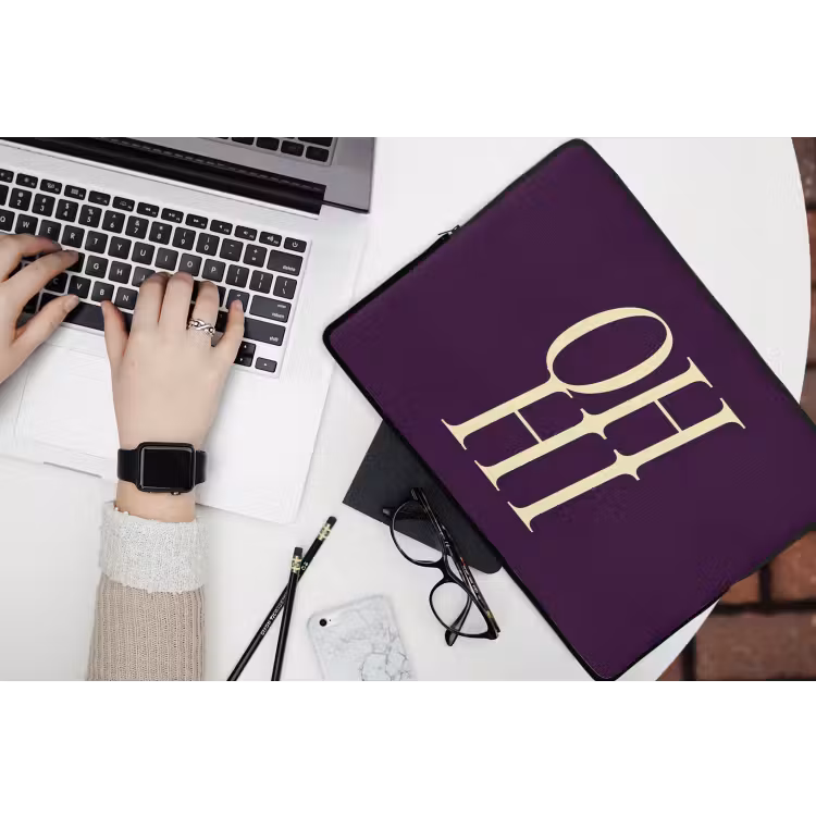 Oh hi - Paars - Minimalistisch laptophoes neopreen klein -bureau