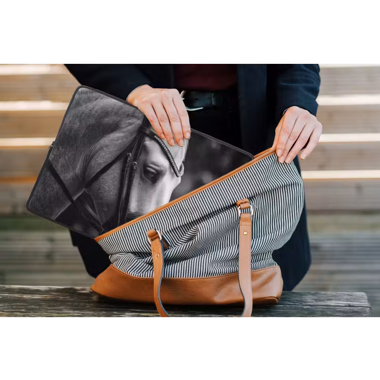 Paard - Schimmel - Portret laptophoes neopreen klein -tas