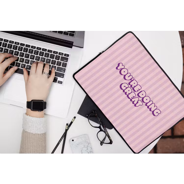 Paars - Strepen - You're doing great - Schaduw laptophoes neopreen klein -bureau