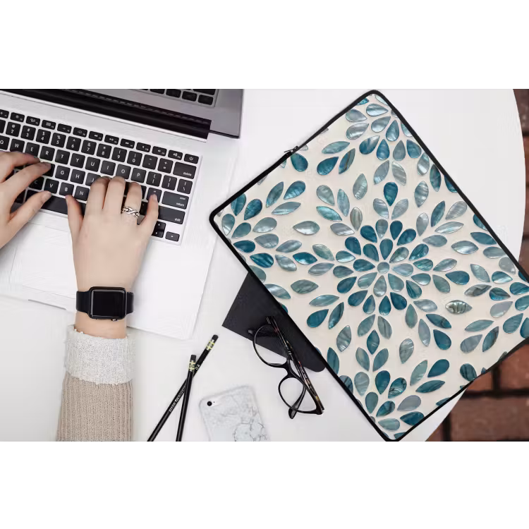Patroon - Bladeren - Abstract - Modern - Turquoise laptophoes neopreen klein -bureau