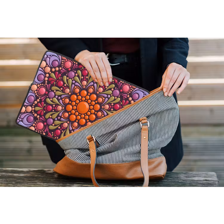 Patroon - Stippen - Abstract - Modern - Kleurrijk laptophoes neopreen klein -tas