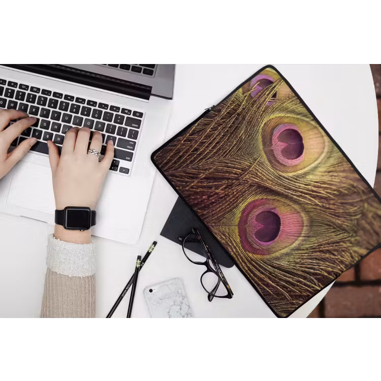 Pauw - Veren - Paars - Groen laptophoes neopreen klein -bureau