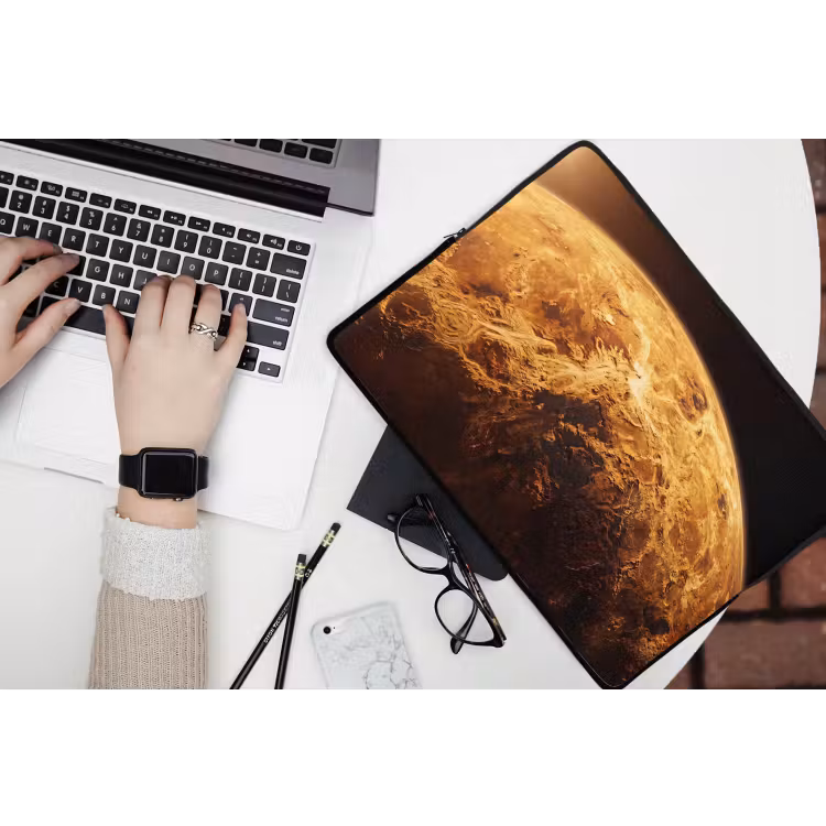 Laptophoes Planeet - Ruimte - Oranje - Planeet - Ruimte - Oranje laptophoes neopreen klein