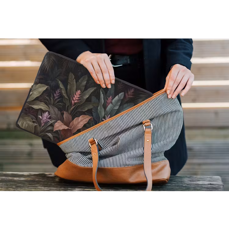 Planten - Tropisch - Jungle - Donker - Natuur laptophoes neopreen klein -tas