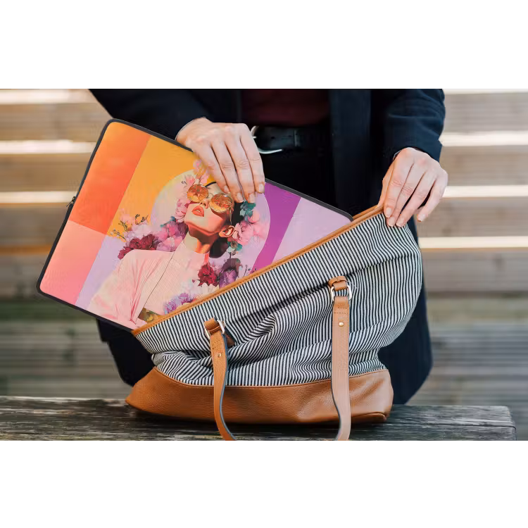 Portret - Vrouw - Abstract - Bloemen laptophoes neopreen klein -tas