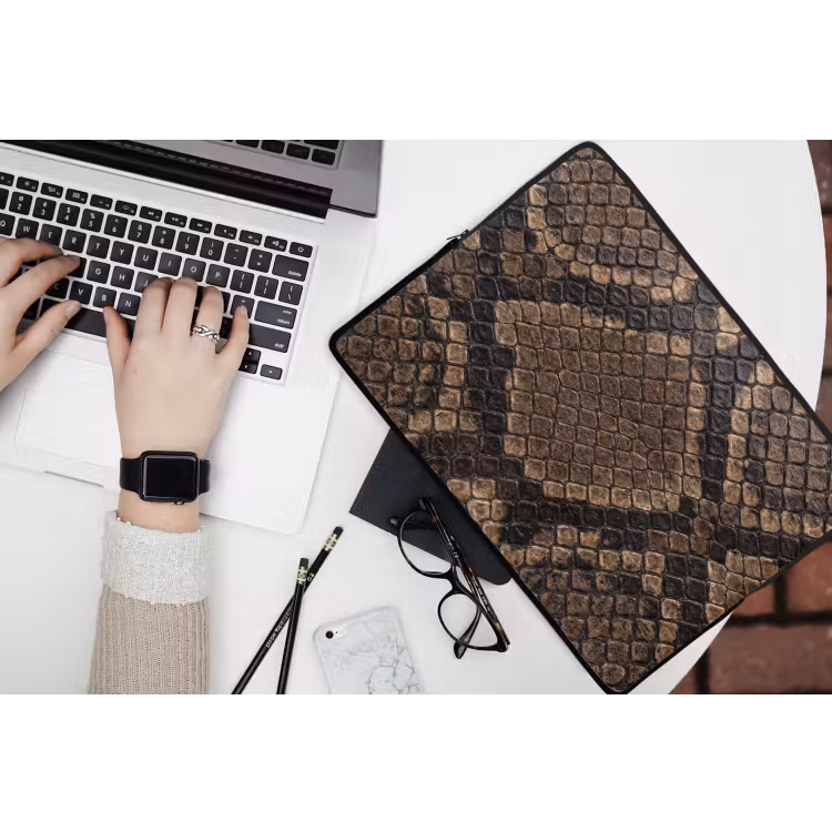 Python - Schubben - Brons laptophoes neopreen klein -bureau