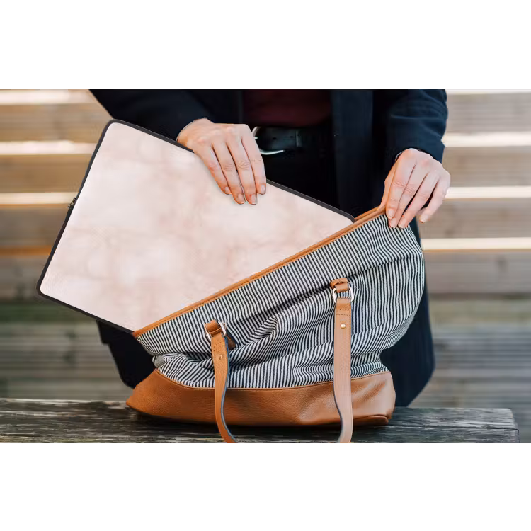 Roze - Marmer - Crème laptophoes neopreen klein 279 -tas