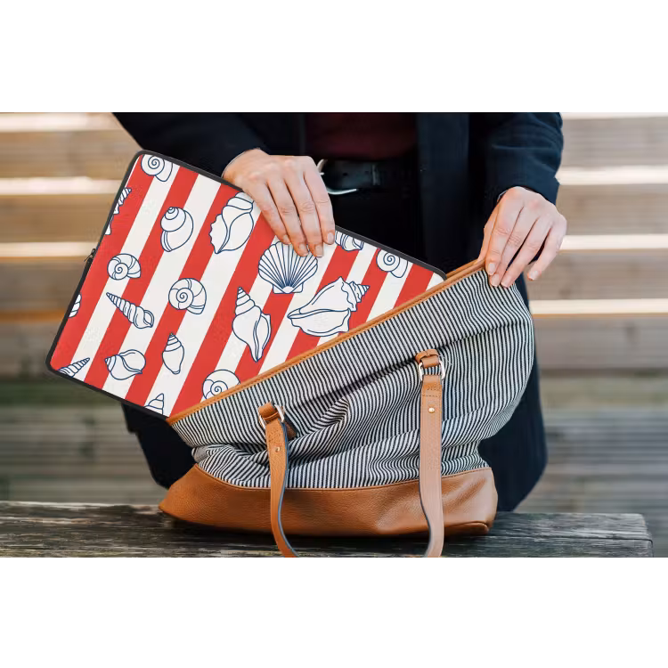 Schelp - Zeedieren - Zomer - Illustratie - Rood - Blauw laptophoes neopreen klein -tas