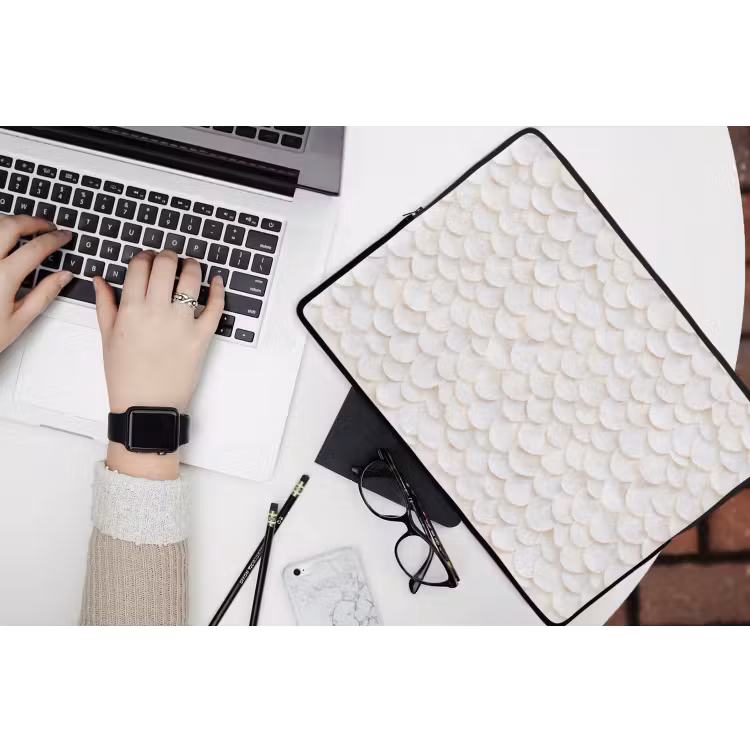 Schubben - Wit - Elegant laptophoes neopreen klein 279 -bureau