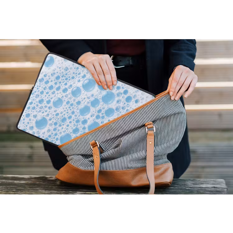 Schuim - Bubbels - Blauw laptophoes neopreen klein -tas