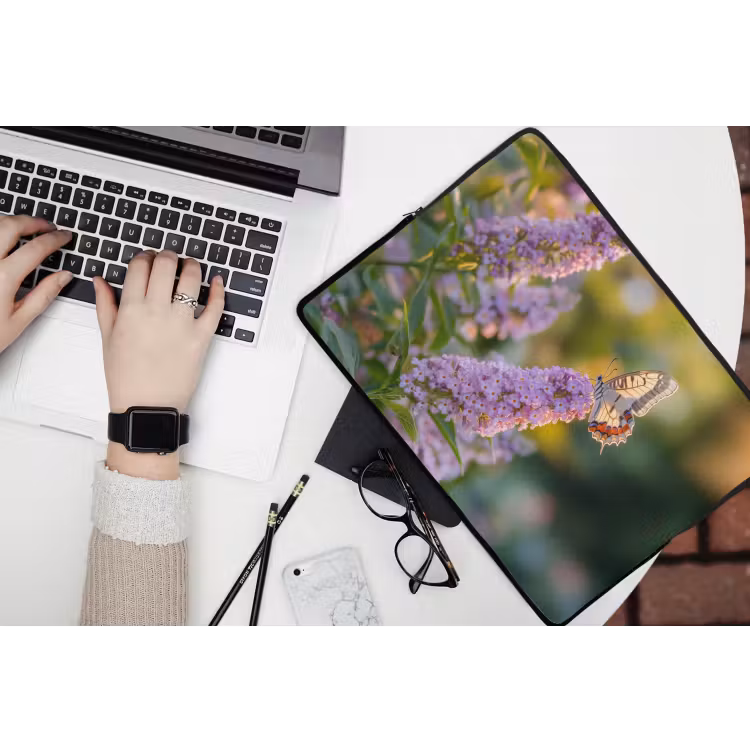 Sierlijke - Vlinder - Paarse - Bloemen laptophoes neopreen klein -bureau