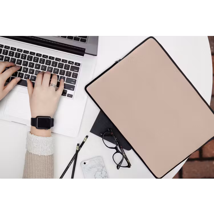 Soft - Clay - Nude laptophoes neopreen klein 279 -bureau