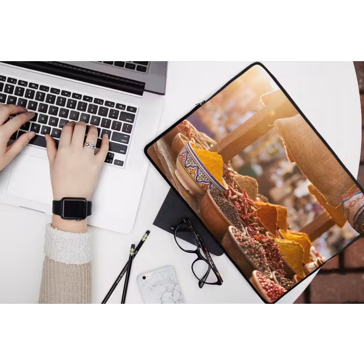 Laptophoes Specerijen - Markt - Kleurrijk - Specerijen - Markt - Kleurrijk laptophoes neopreen klein