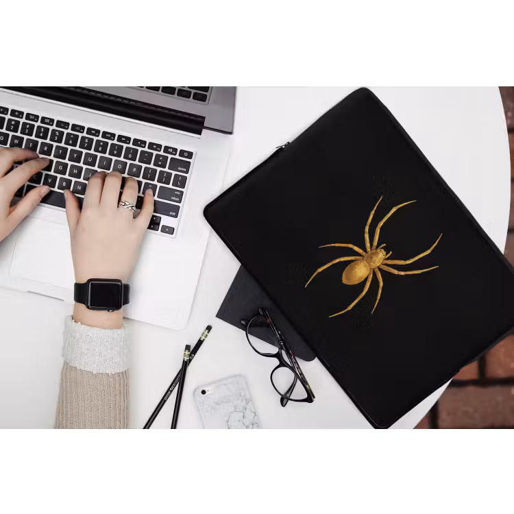Spin - Goud - Minimalistisch - Poten laptophoes neopreen klein -bureau