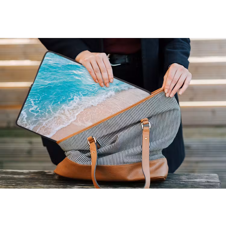 Strand - Zee - Golf - Natuur - Blauw laptophoes neopreen klein -tas